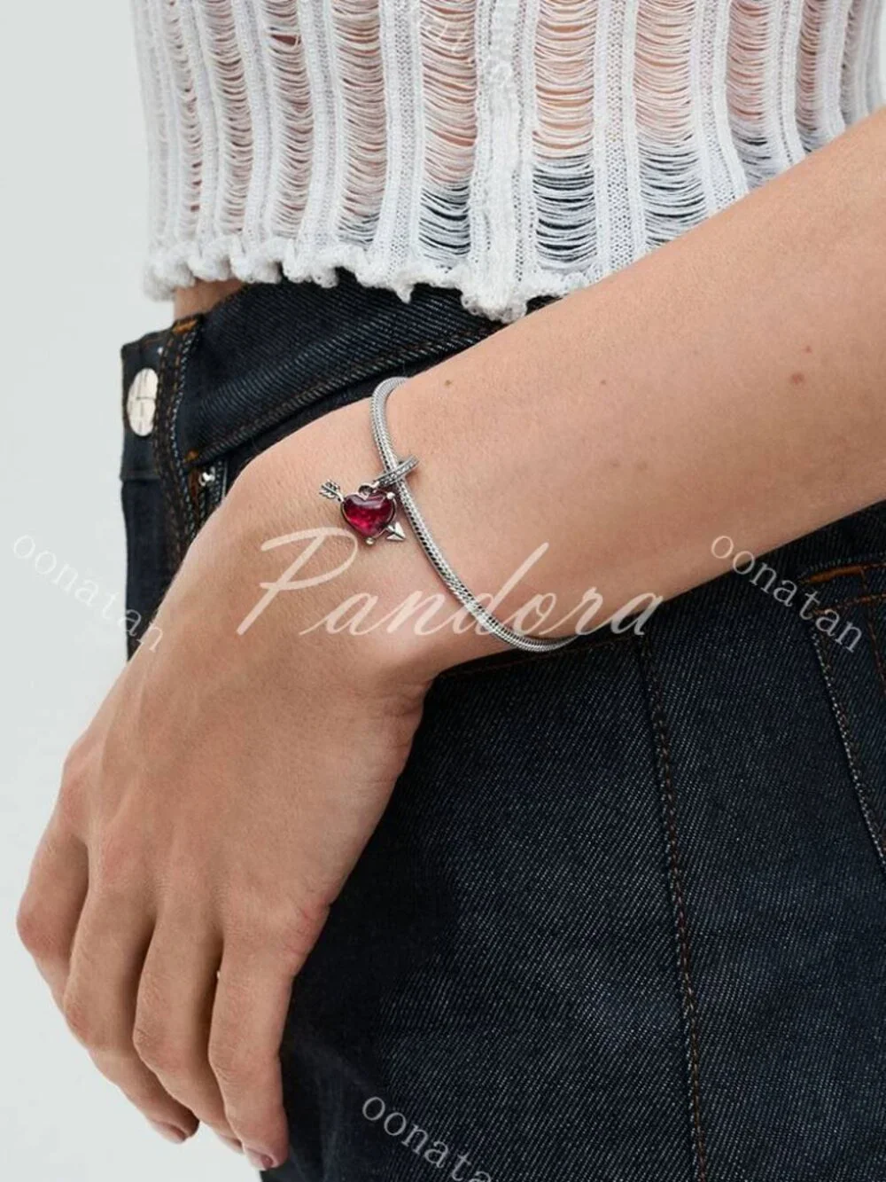 Pandora 🚚 ships